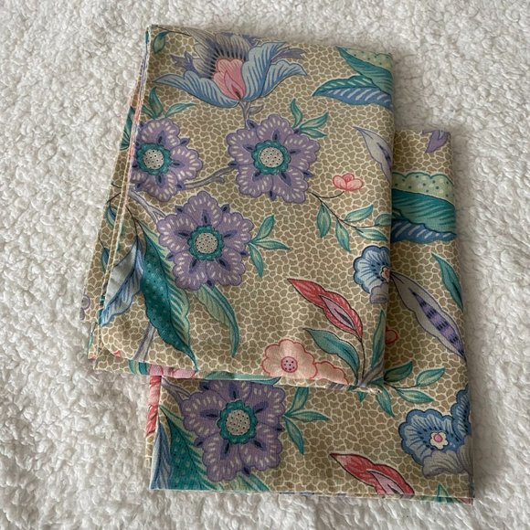 Vintage Set of 2 – Royale Janaco’s No Iron Luxury Queen Floral Print Pillowcases - Picture 1 of 6